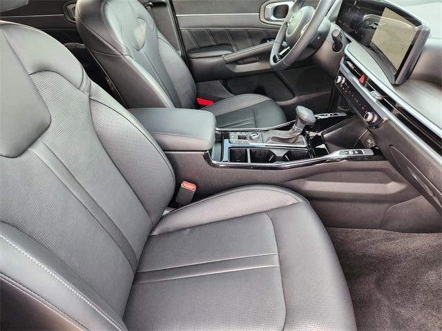 used 2025 Kia Sorento car, priced at $37,777