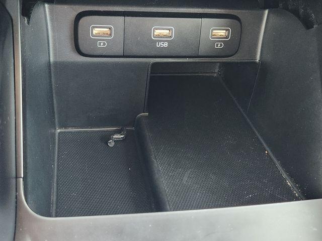 used 2022 Kia Sorento car, priced at $23,112