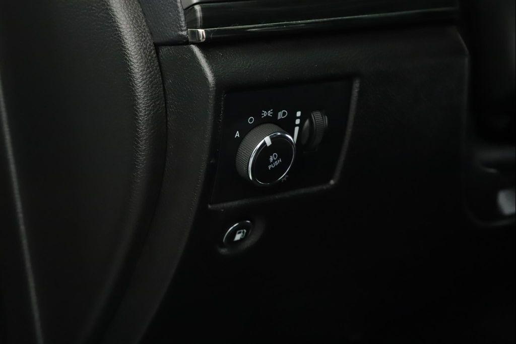 used 2021 Jeep Grand Cherokee car, priced at $28,900