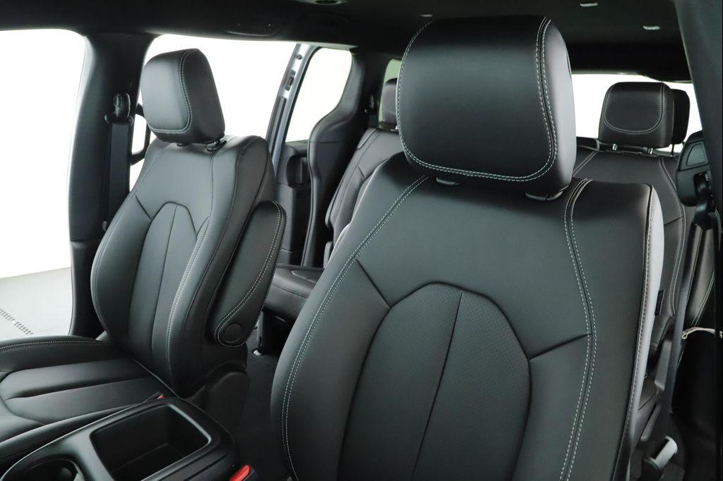 new 2026 Chrysler Pacifica car, priced at $44,957