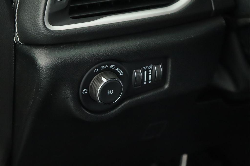 new 2026 Chrysler Pacifica car, priced at $44,957