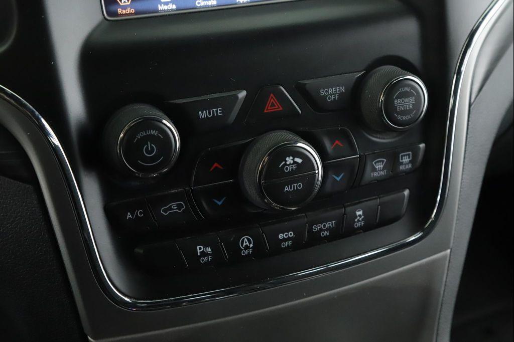 used 2020 Jeep Grand Cherokee car, priced at $16,075