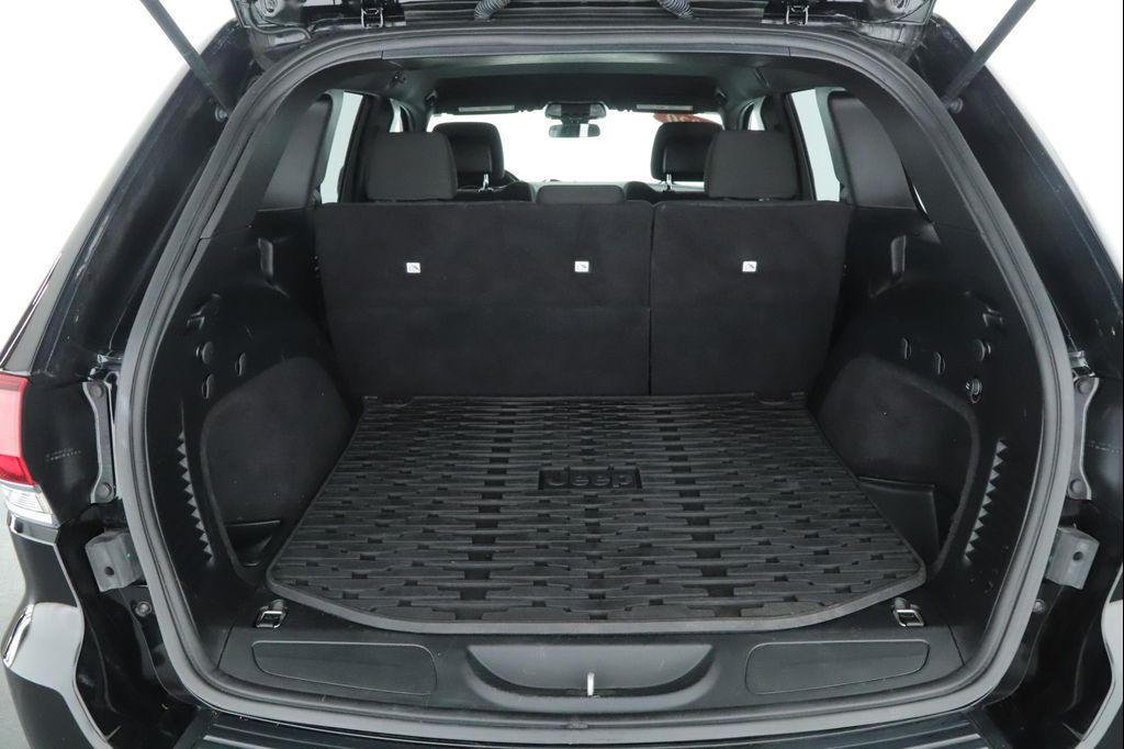 used 2020 Jeep Grand Cherokee car, priced at $16,075