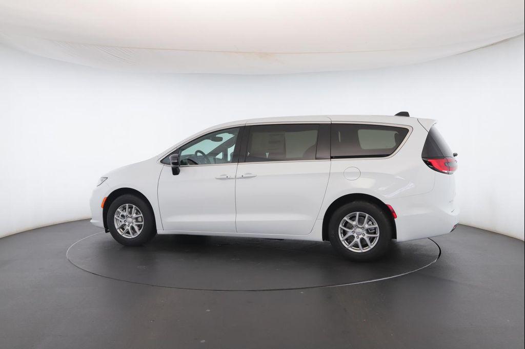 new 2026 Chrysler Pacifica car, priced at $45,466