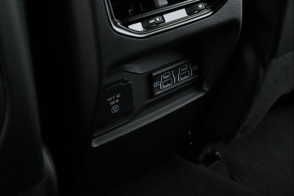 new 2025 Jeep Grand Cherokee car, priced at $46,147