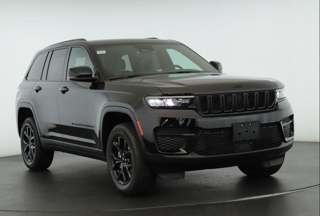 new 2025 Jeep Grand Cherokee car, priced at $46,147