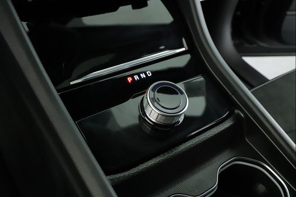 new 2025 Jeep Grand Cherokee car, priced at $46,147