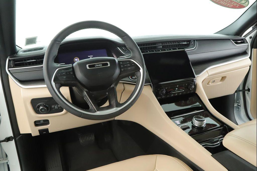 used 2023 Jeep Grand Cherokee car, priced at $33,900