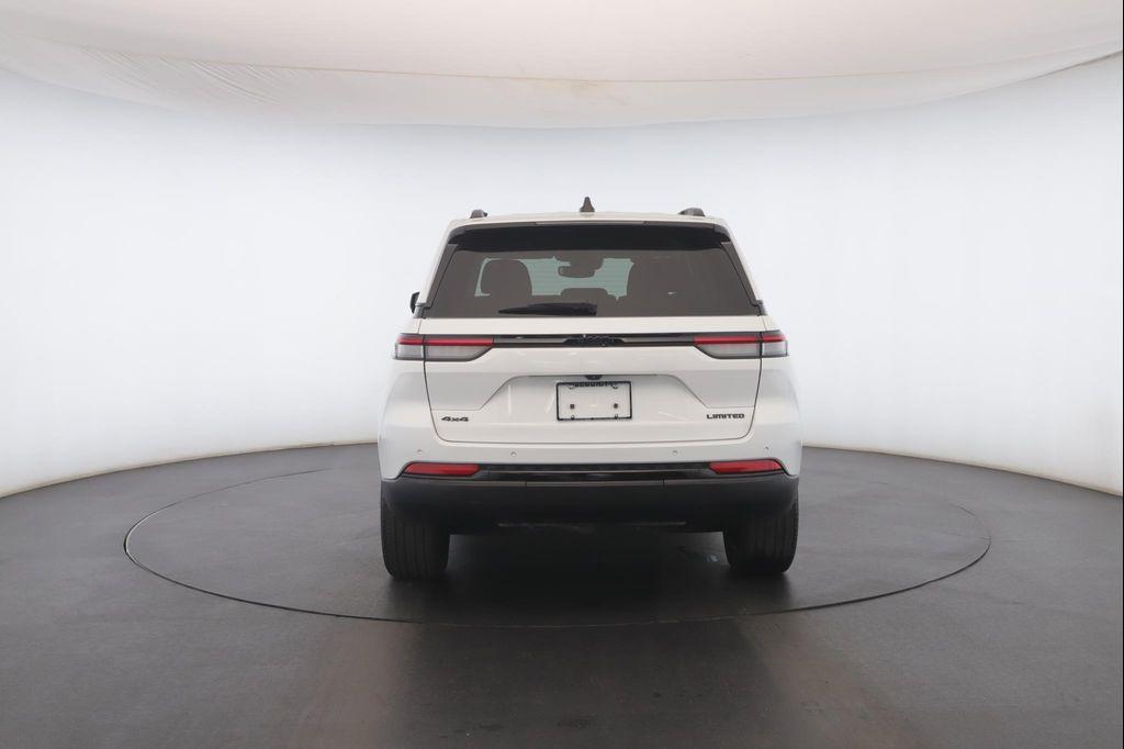 used 2023 Jeep Grand Cherokee car, priced at $34,900