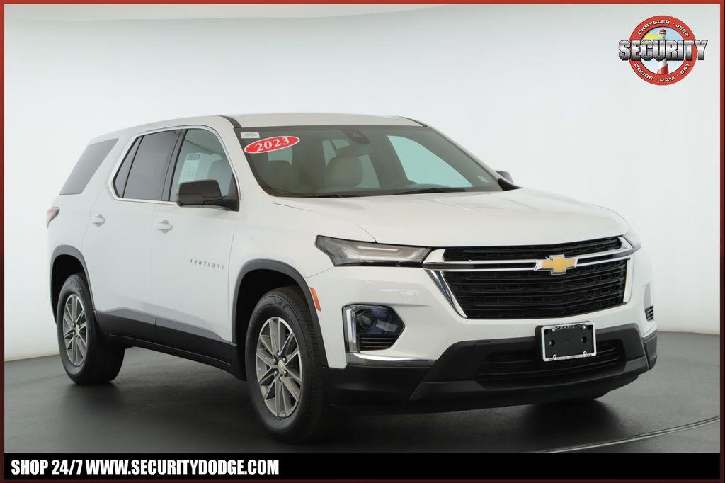 used 2023 Chevrolet Traverse car, priced at $22,900