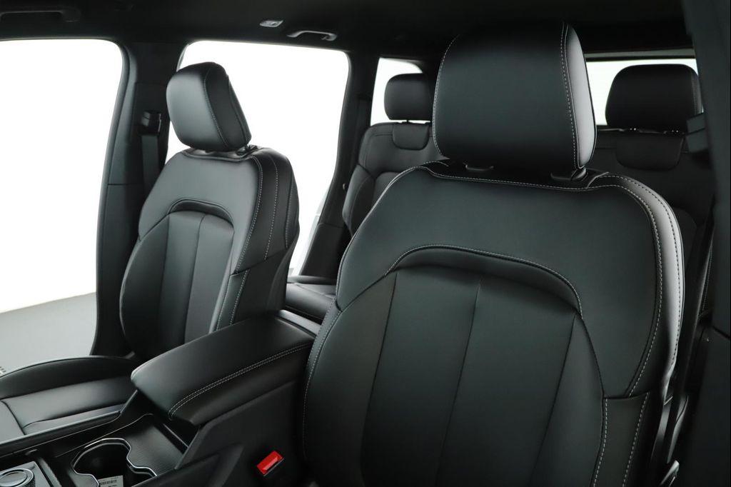 new 2025 Jeep Grand Cherokee car, priced at $49,452