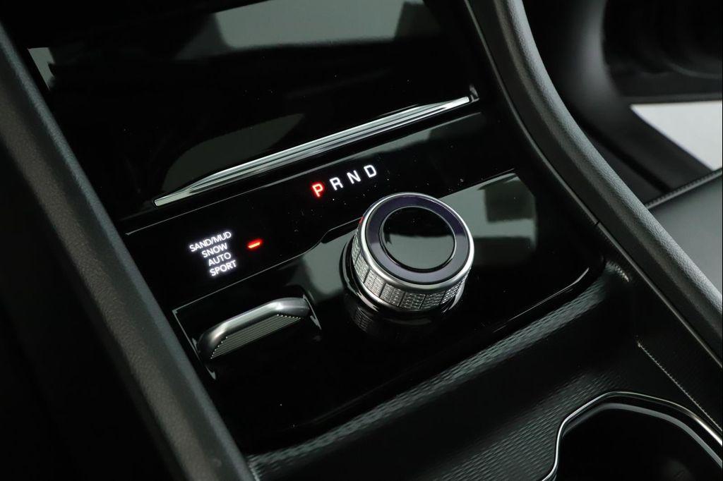 new 2026 Jeep Grand Cherokee car, priced at $49,533