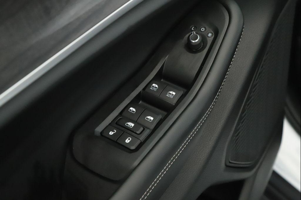 new 2025 Jeep Grand Cherokee car, priced at $52,299