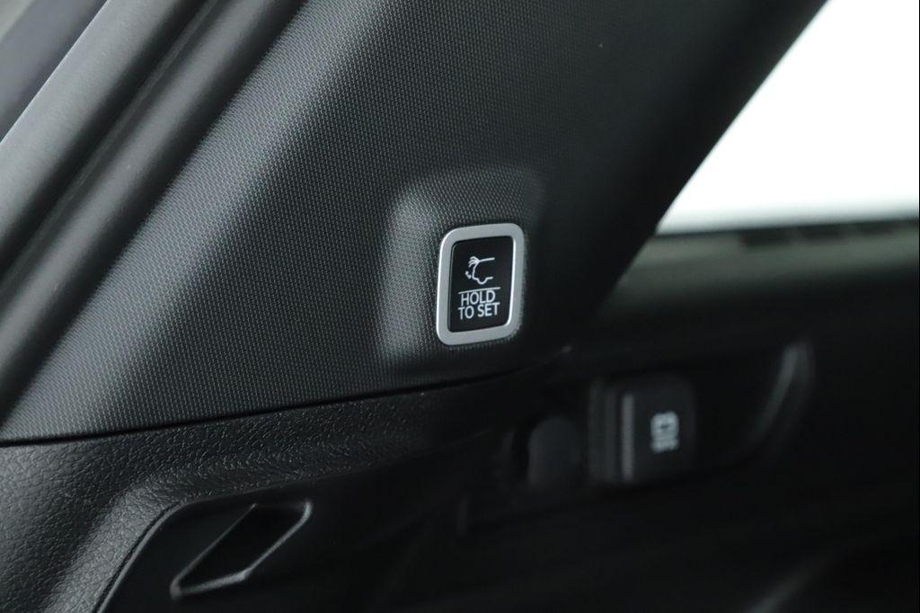 new 2025 Jeep Grand Cherokee car, priced at $52,299