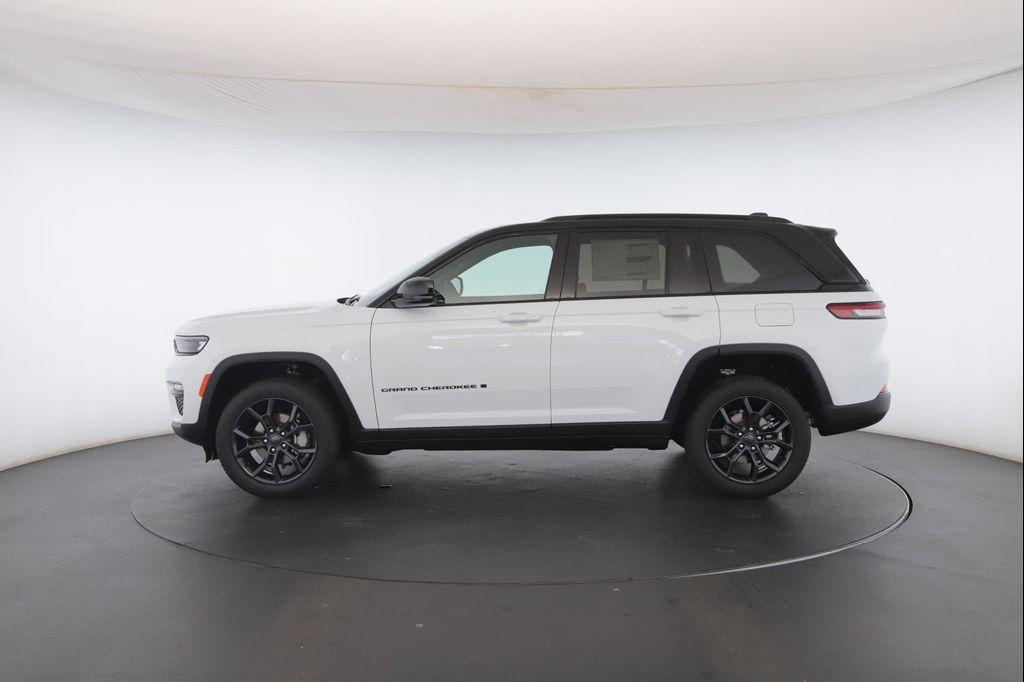 new 2025 Jeep Grand Cherokee car, priced at $52,299