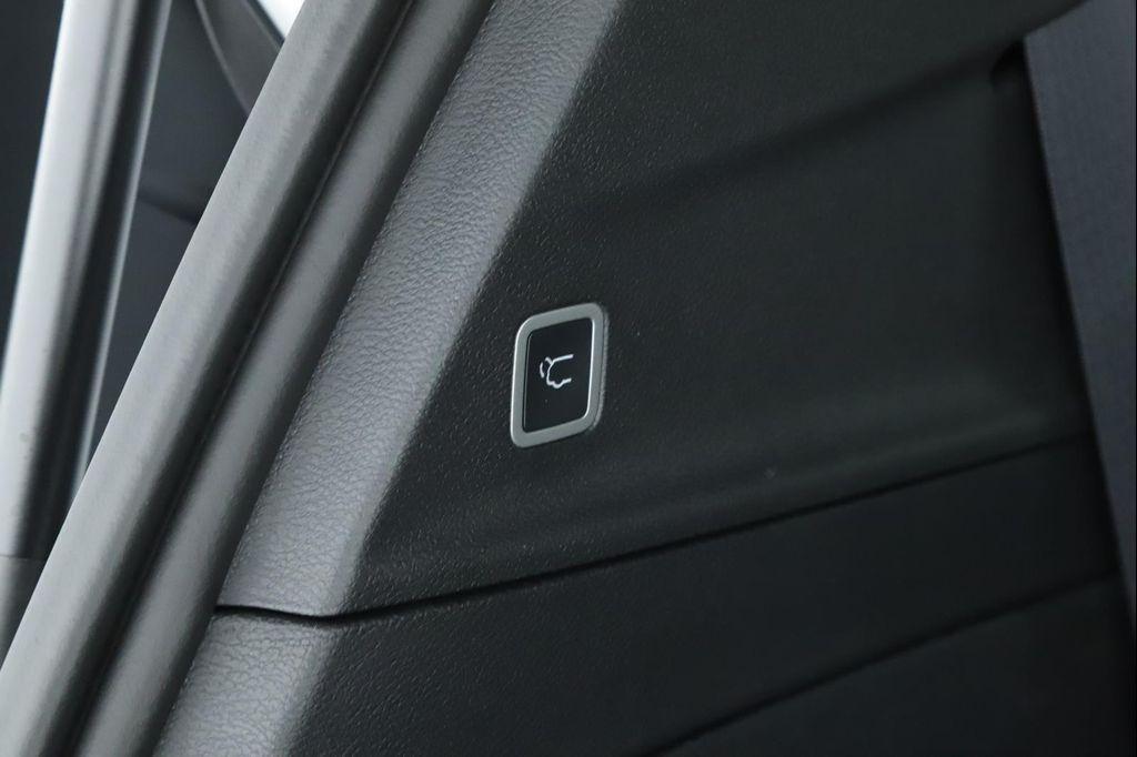 new 2026 Chrysler Pacifica car, priced at $44,957