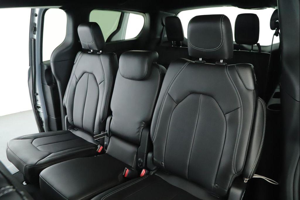 new 2026 Chrysler Pacifica car, priced at $44,957