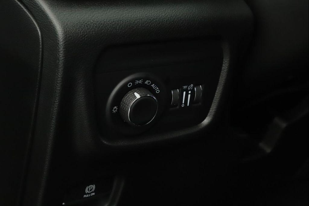 new 2025 Jeep Grand Cherokee L car