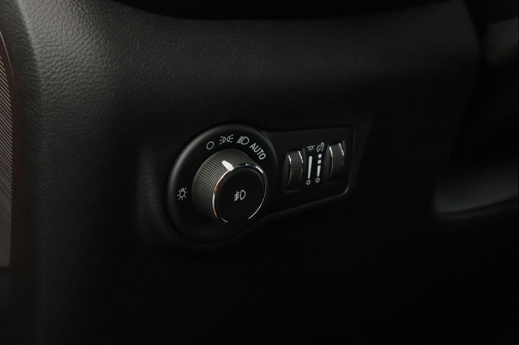 new 2026 Jeep Compass car, priced at $38,595