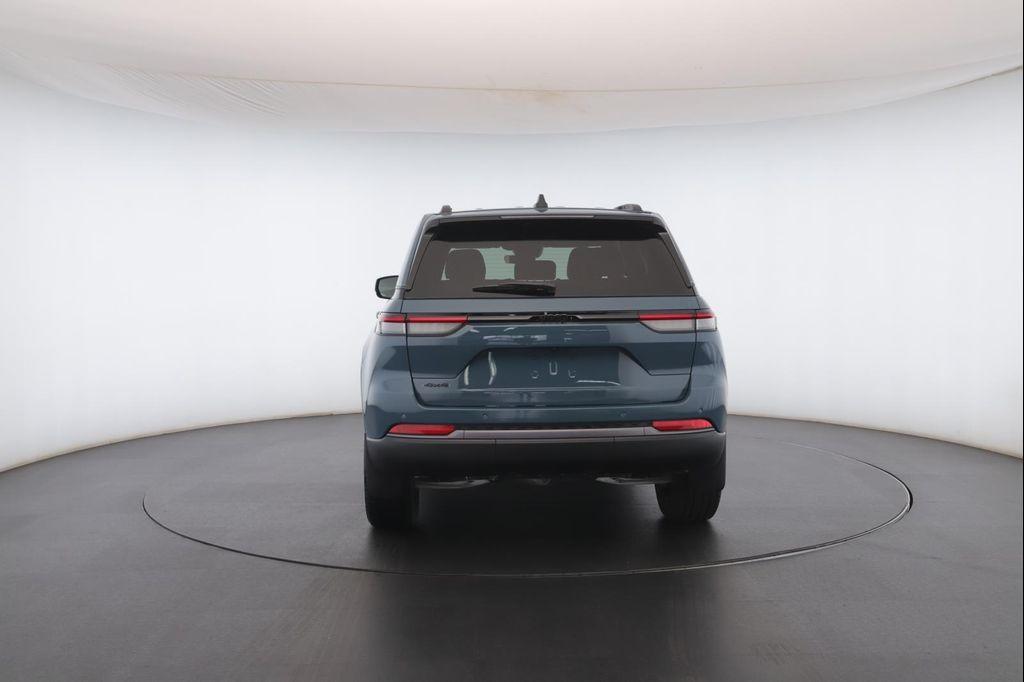 new 2026 Jeep Grand Cherokee car, priced at $49,365