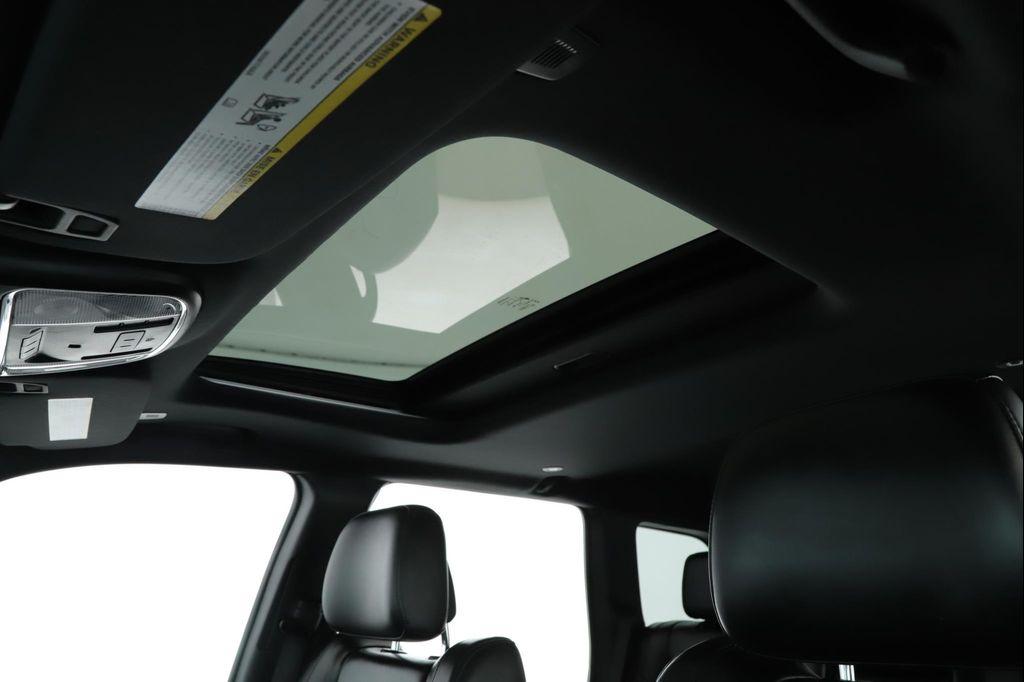 used 2022 Jeep Grand Cherokee car, priced at $28,900