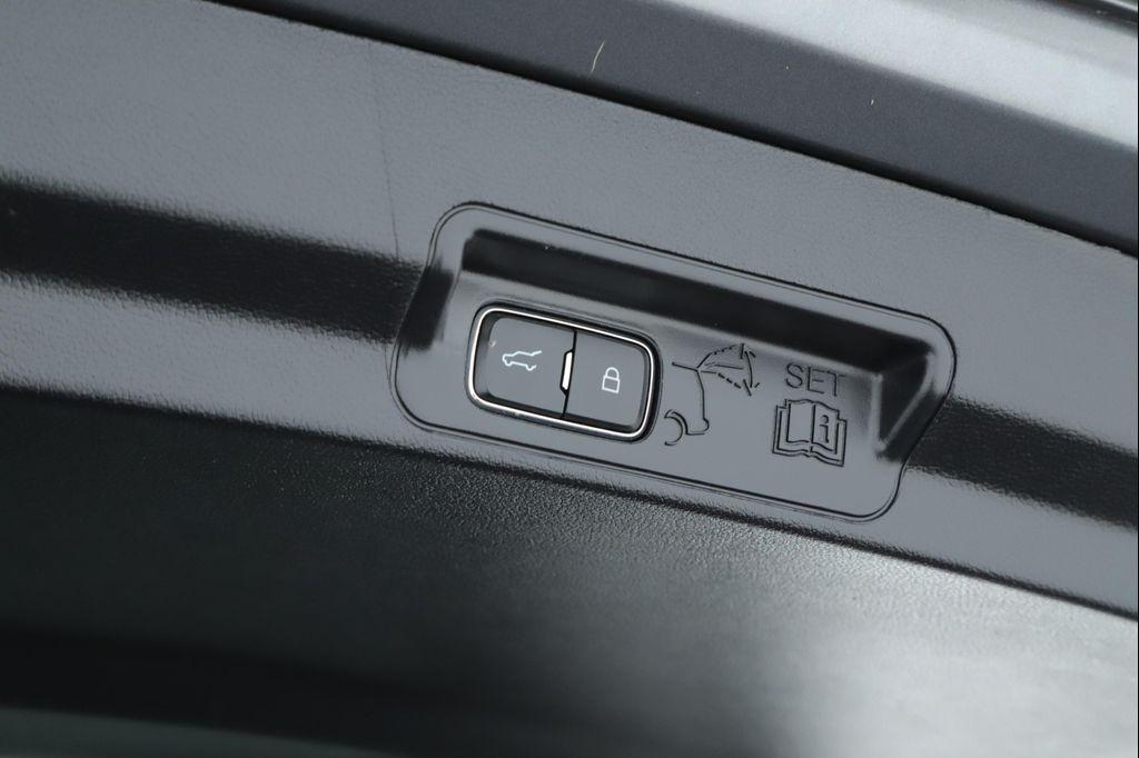 used 2021 Ford Explorer car, priced at $25,900