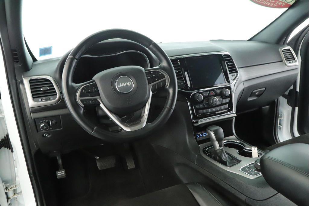 used 2022 Jeep Grand Cherokee car, priced at $27,900