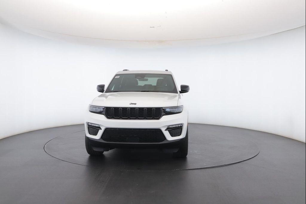 new 2025 Jeep Grand Cherokee car, priced at $48,872