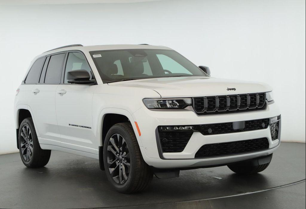 new 2026 Jeep Grand Cherokee car, priced at $52,747