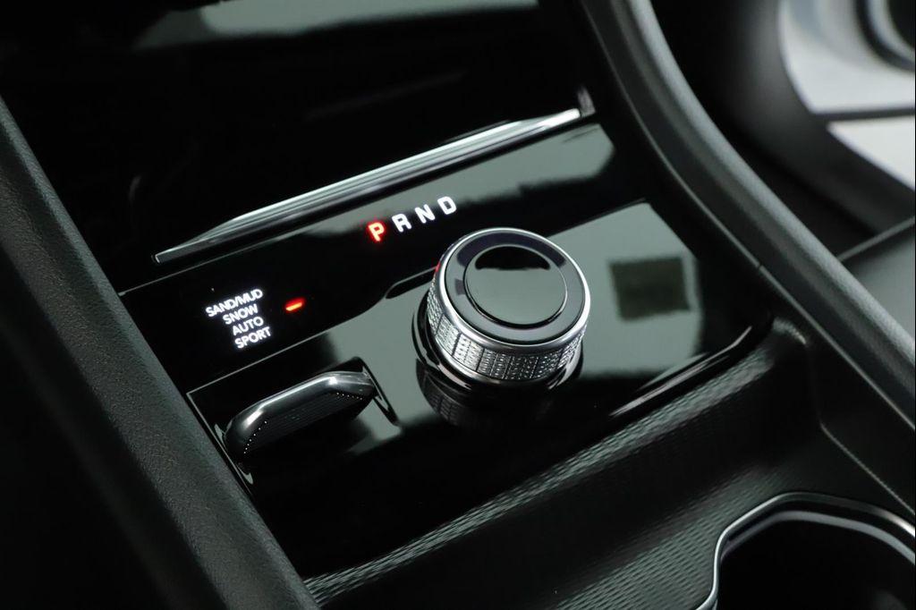 new 2025 Jeep Grand Cherokee car, priced at $48,872