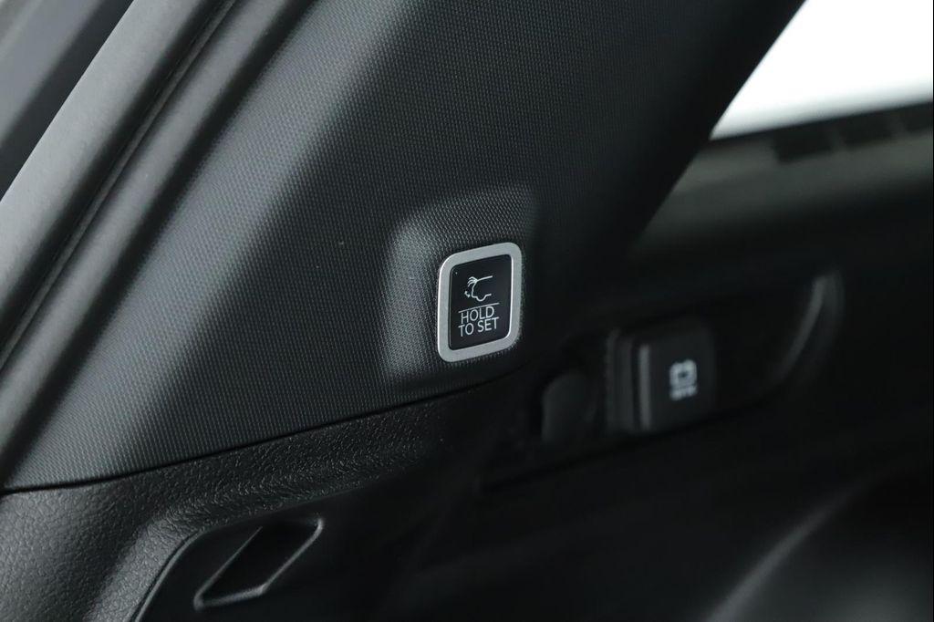 new 2026 Jeep Grand Cherokee car, priced at $49,533