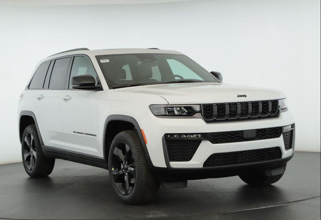 new 2026 Jeep Grand Cherokee car, priced at $48,453