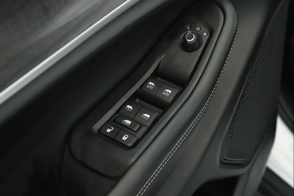 new 2025 Jeep Grand Cherokee car, priced at $50,837