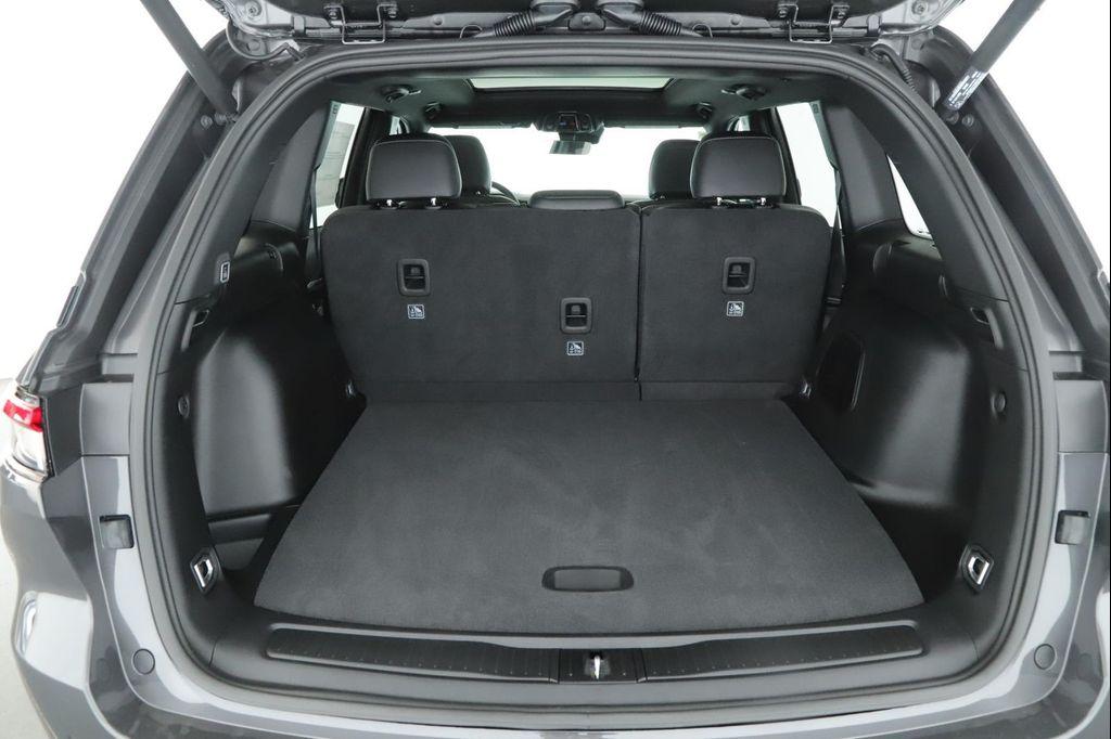 new 2026 Jeep Grand Cherokee car, priced at $49,533