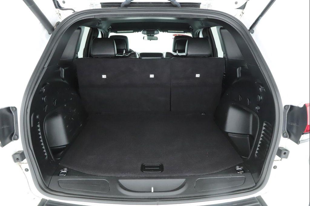 used 2021 Jeep Grand Cherokee car, priced at $25,900