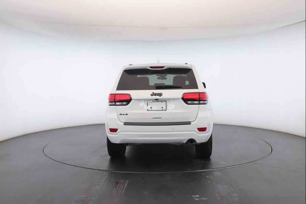 used 2021 Jeep Grand Cherokee car, priced at $25,900