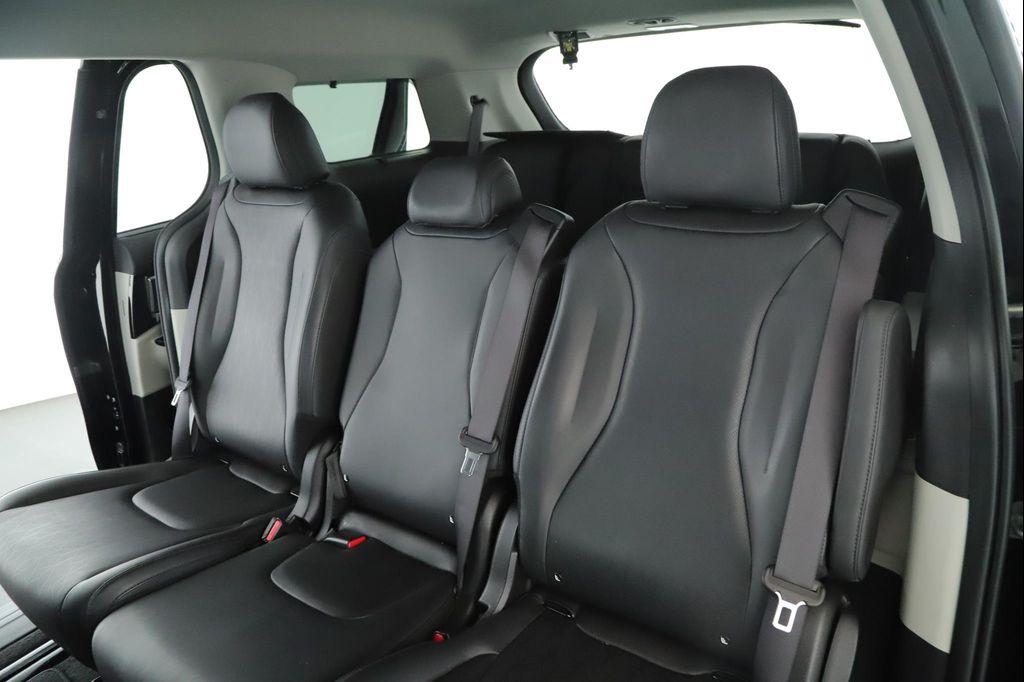 used 2023 Kia Carnival car, priced at $29,900