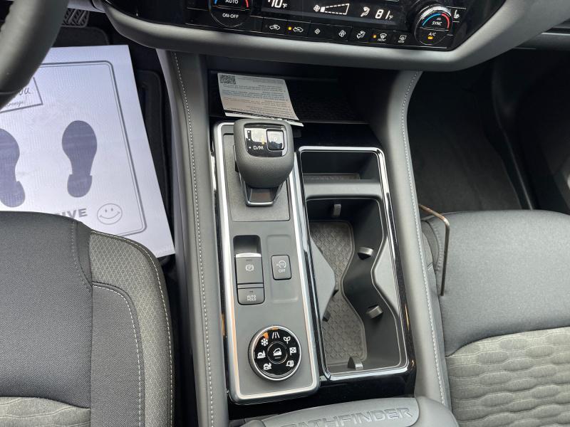 new 2025 Nissan Pathfinder car, priced at $41,809