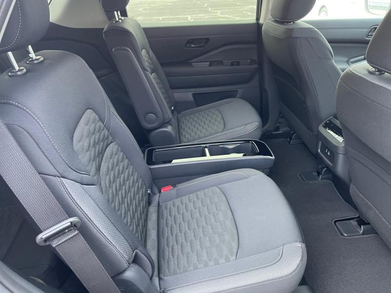 new 2025 Nissan Pathfinder car, priced at $41,809