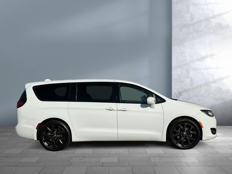 used 2019 Chrysler Pacifica car, priced at $12,966