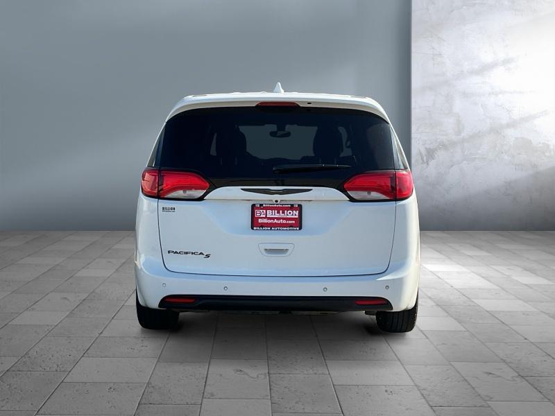 used 2019 Chrysler Pacifica car, priced at $12,966
