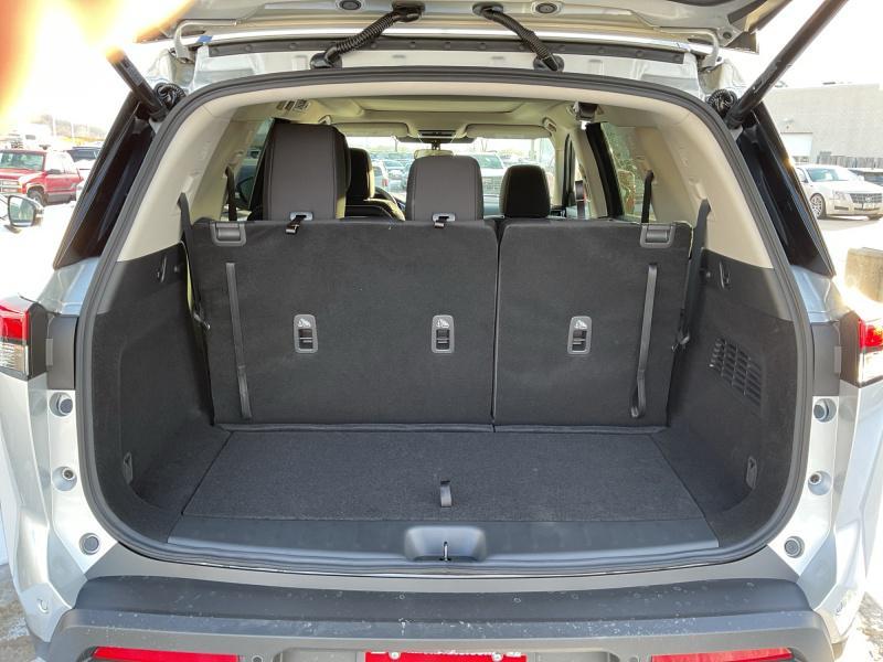 new 2025 Nissan Pathfinder car, priced at $37,559