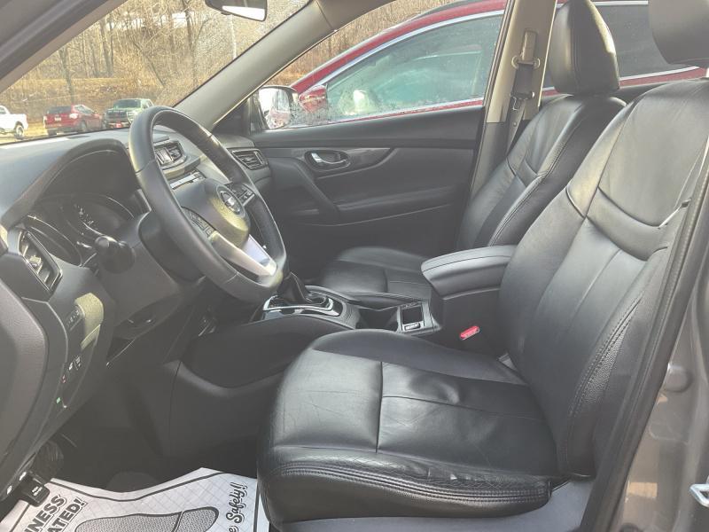 used 2017 Nissan Rogue car, priced at $13,966