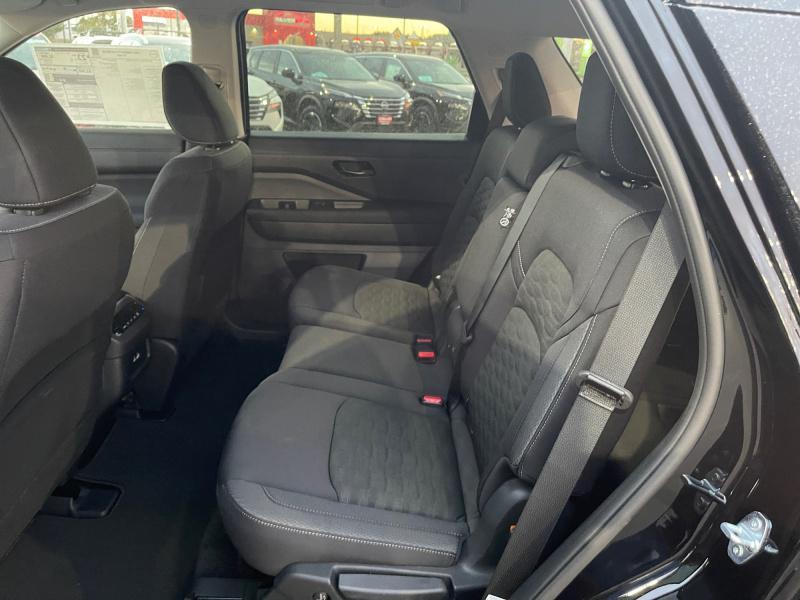 new 2025 Nissan Pathfinder car, priced at $39,774
