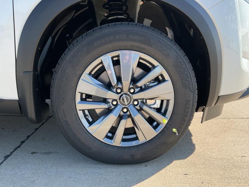 new 2025 Nissan Pathfinder car, priced at $39,224