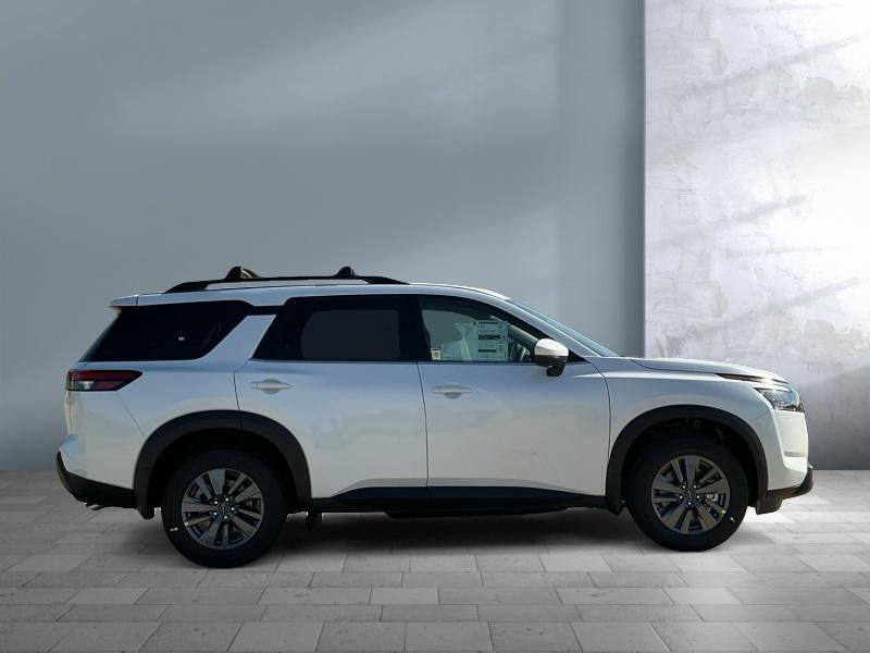 new 2025 Nissan Pathfinder car, priced at $39,224