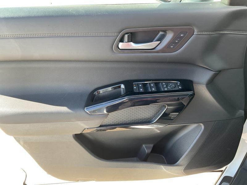 new 2026 Nissan Pathfinder car, priced at $49,789