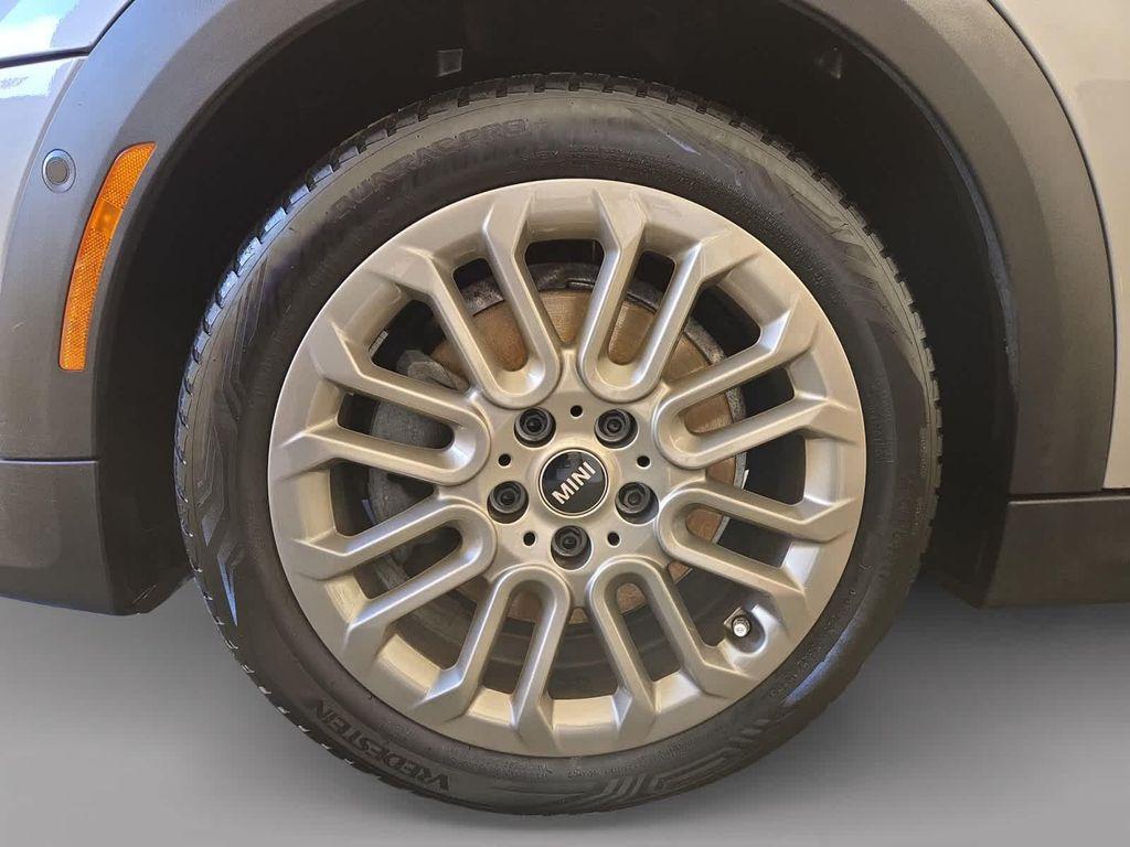 used 2025 MINI Hardtop car, priced at $27,498