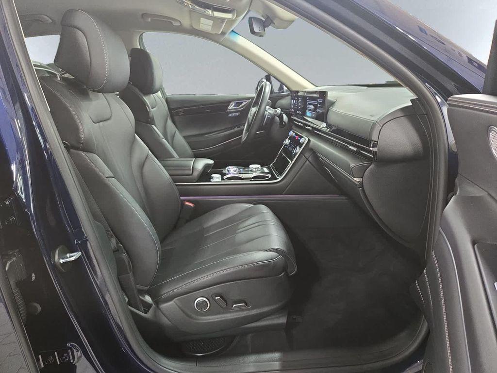 used 2025 Genesis GV80 car, priced at $39,497
