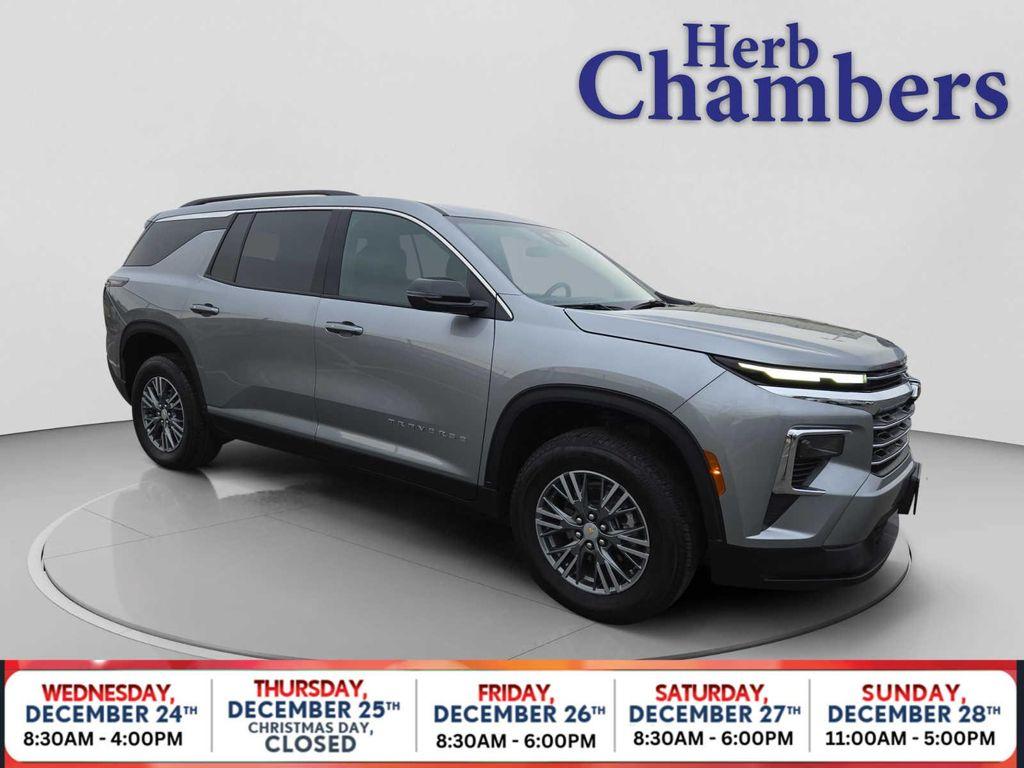 used 2025 Chevrolet Traverse car, priced at $36,498